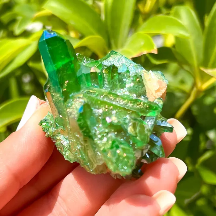 Magic Crystals Dark Deep Green Aura Quartz Crystal Cluster Charm Necklaces