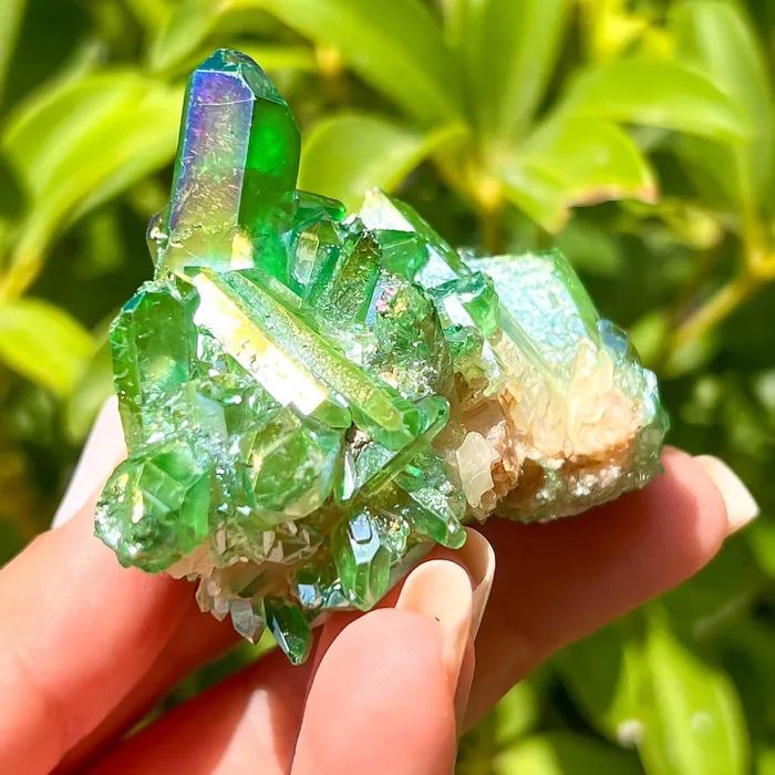 Magic Crystals Dark Deep Green Aura Quartz Crystal Cluster Charm Necklaces