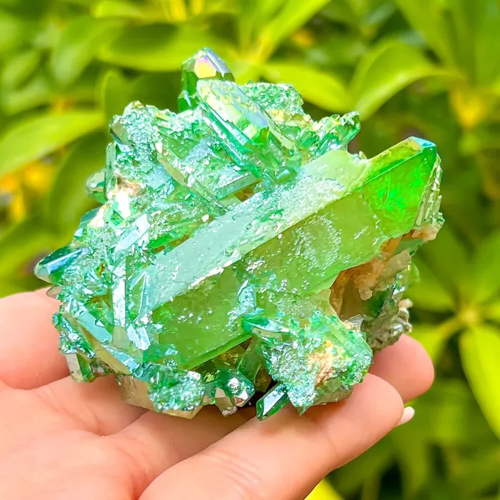 Magic Crystals Dark Deep Green Aura Quartz Crystal Cluster Charm Necklaces